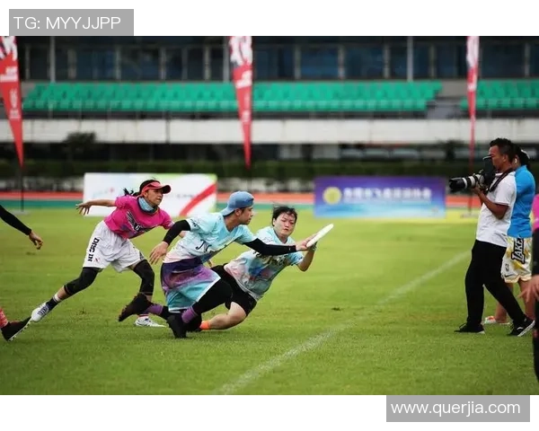 成都飞盘队在极限运动会中以76分高居积分榜首位 成都飞盘队在极限运动会中以76分高居积分榜首位